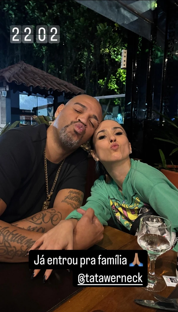 Adriano Imperador e Tatá Werneck