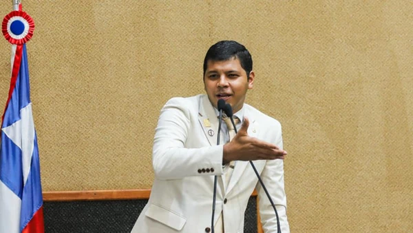 Deputado estadual Diego Castro, do PL