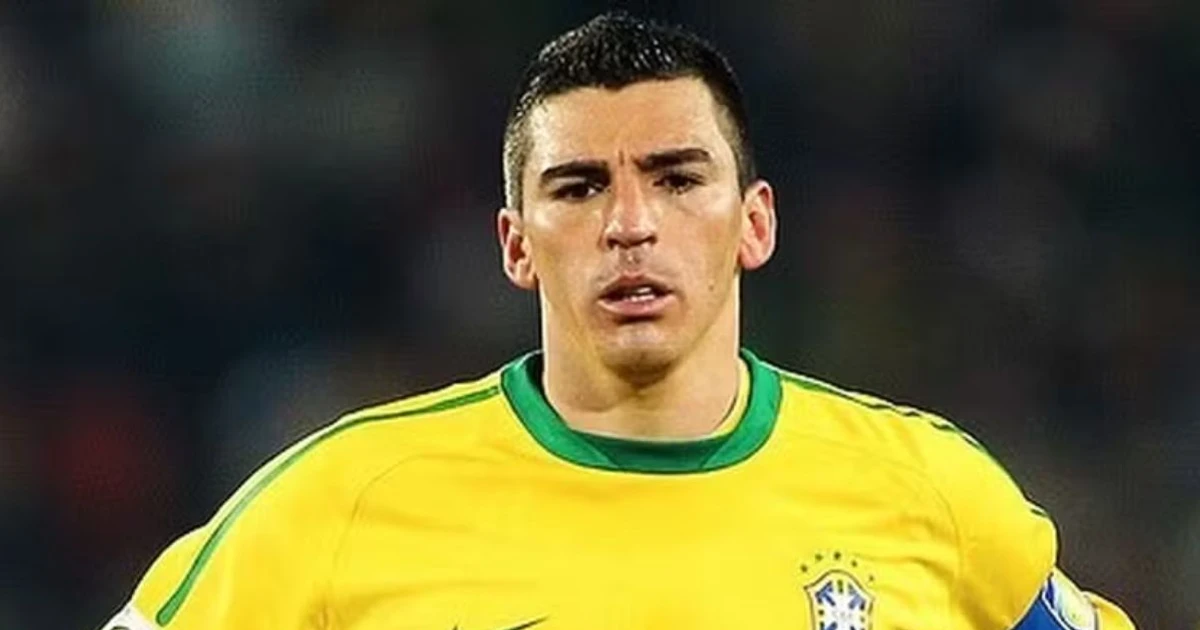 Imagem - Ex-craque da Seleção Brasileira sofre queimaduras graves após explosão; veja quadro de saúde