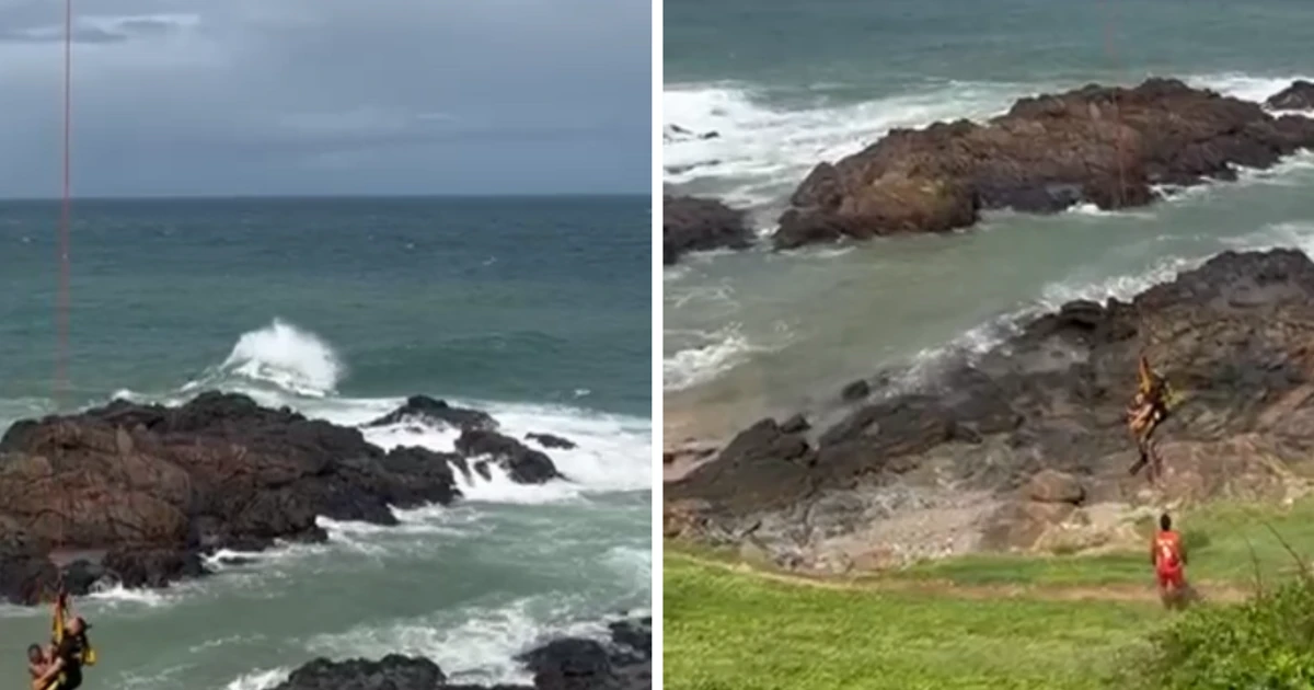 Imagem - Dois banhistas se afogam na praia da Barra