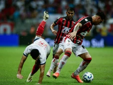 Imagem - Jogadores do Vitória reconhecem erro em segundo gol sofrido no Ba-Vi: 'Inadmissível'