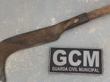 Imagem - Homem é preso após ameaçar adolescentes com foice no interior da Bahia