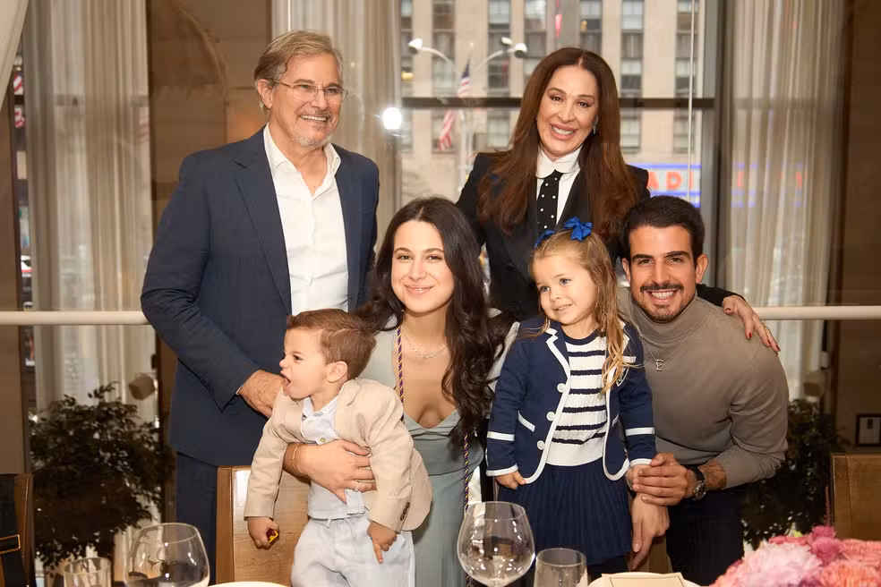 FOTOS: Claudia Raia e Edson Celulari curtem viagem de família juntos nos EUA