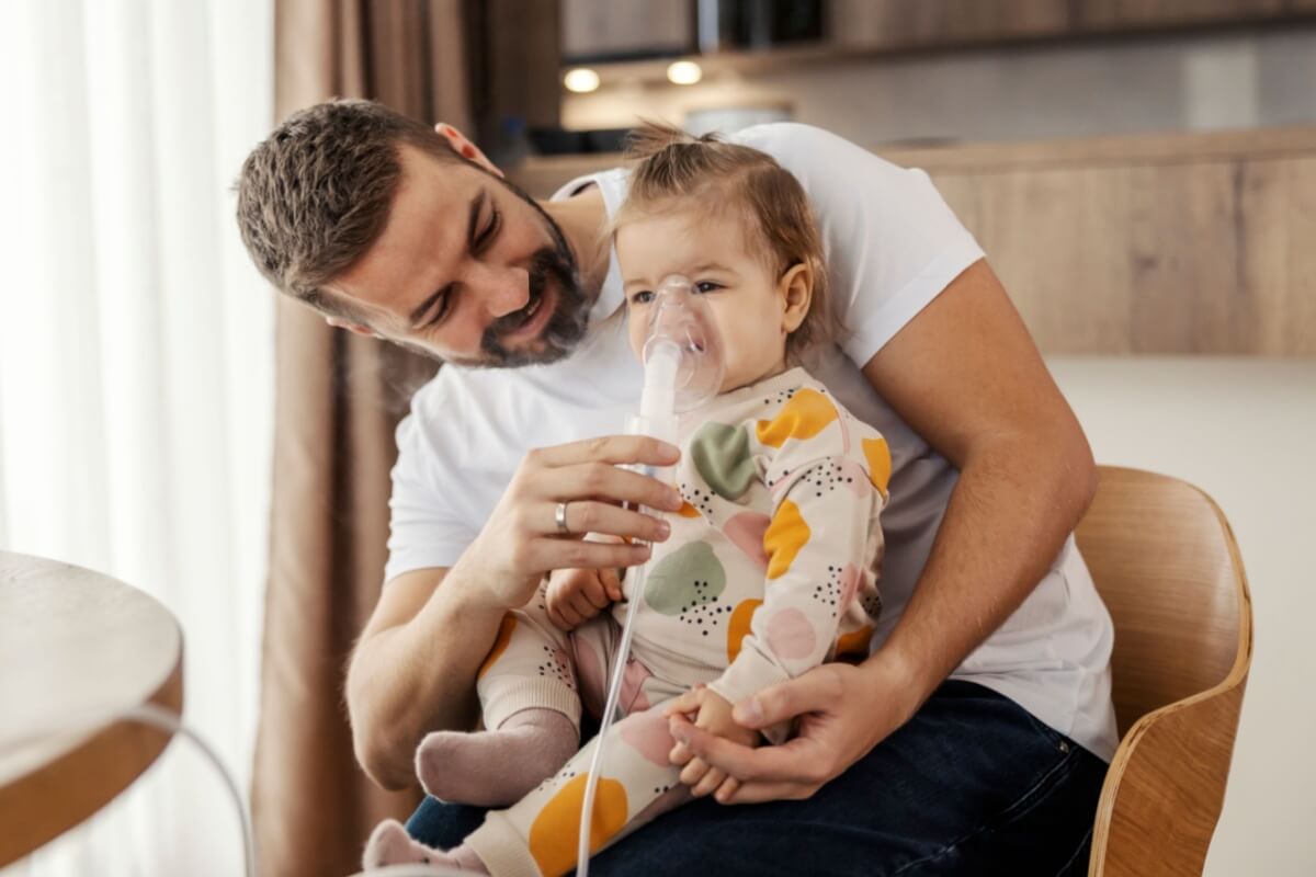 A bronquiolite afeta principalmente bebês com menos de dois anos (Imagem: Dusan Petkovic | Shutterstock)