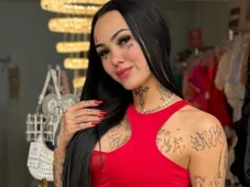 Imagem - Influencer esfaqueada 9 vezes por ex tem estado de saúde detalhado