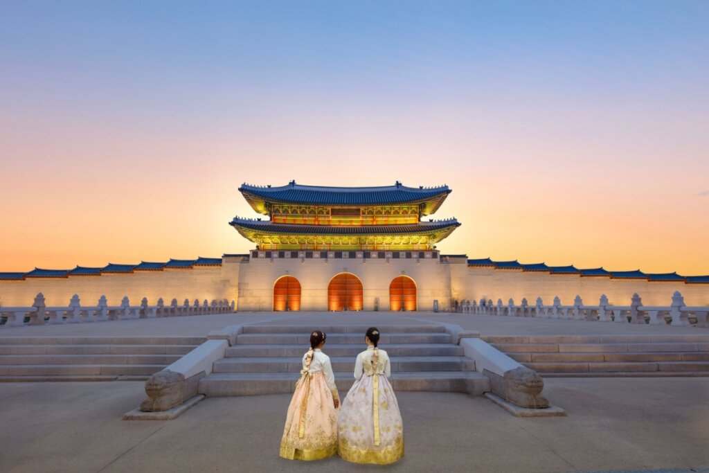 O Palácio Gyeongbokgung oferece um vislumbre da vida imperial coreana (Imagem: Kampon | Shutterstock) 