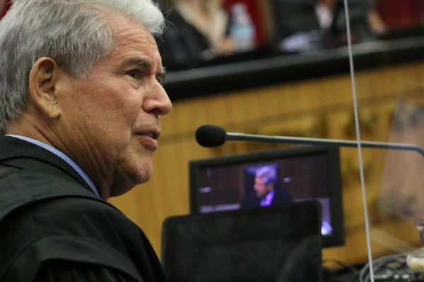  Salário de presidente de tribunal salta de R$ 42 mil para R$ 289 mil; entenda