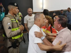 Imagem - A invasão da Câmara, o sindicalista agressor, a politicagem da APLB e o fogo amigo contra Jerônimo