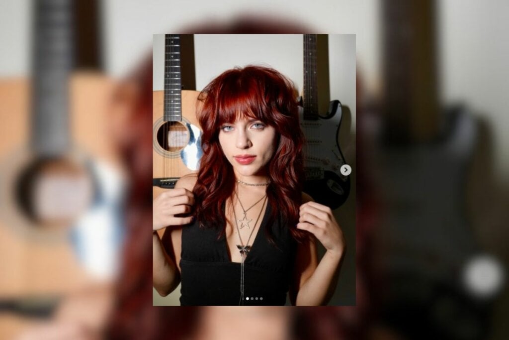 O ruivo acobreado é quente, marcante e cheio de personalidade (Imagem: Reprodução do Instagram | @keira.riff)