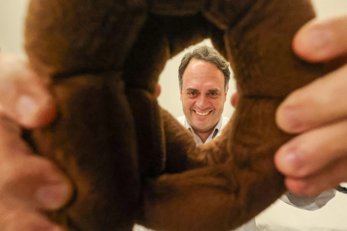 O médico urologista Roberto Rossi Neto viralizou nas redes sociais pela linguagem acessível
