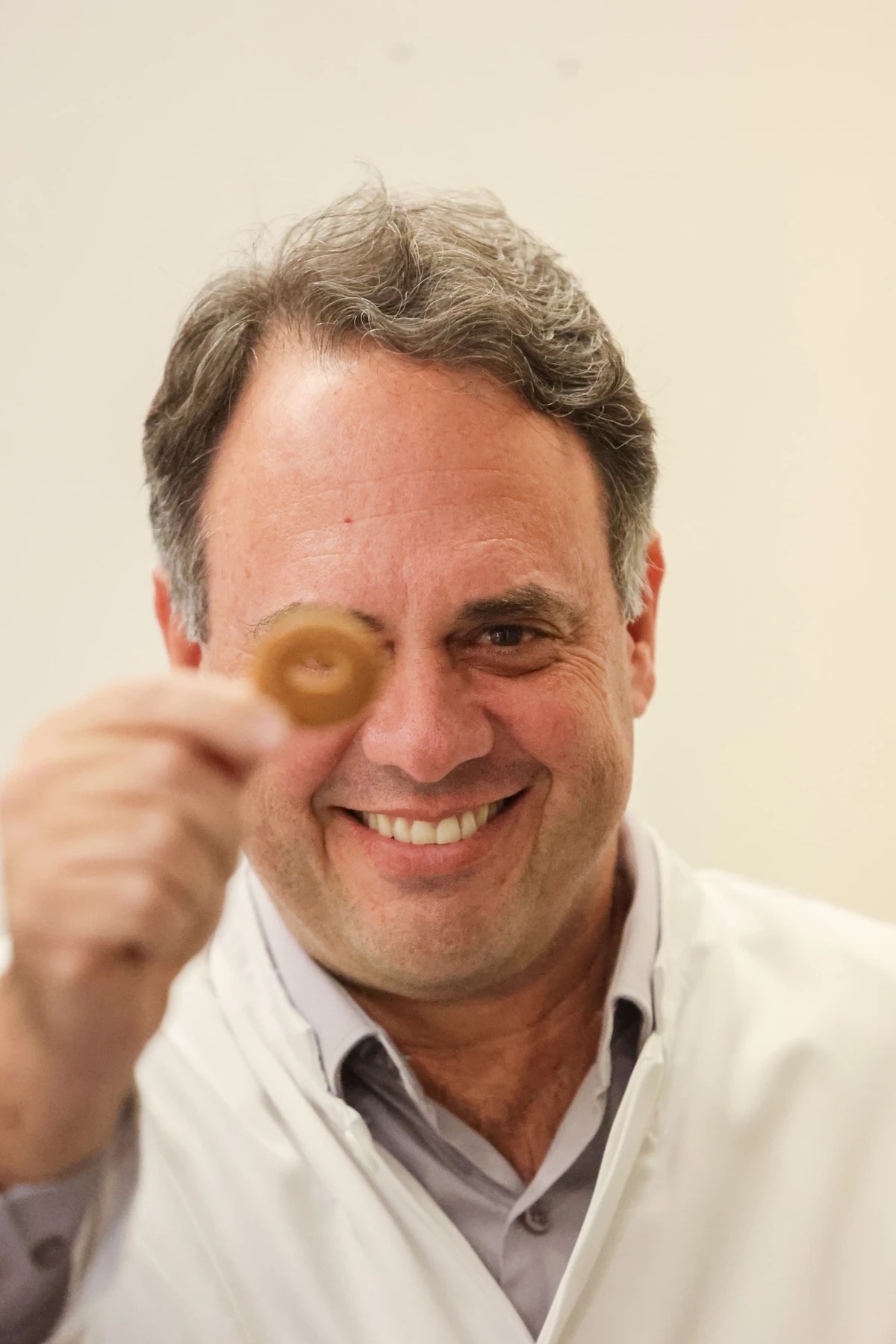 O médico urologista Roberto Rossi Neto viralizou nas redes sociais pela linguagem acessível