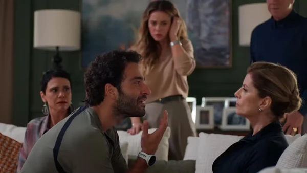 Vazamento de dados da TCA vira embate entre mãe e filho por Reprodução/TV Globo
