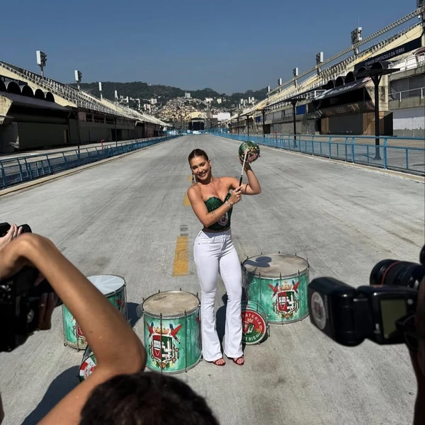 Virginia Fonseca na Grande Rio  por Reprodução/Instagram 