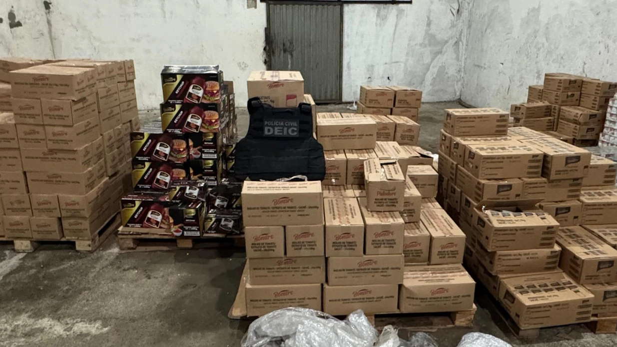 Imagem - Mais de 11 toneladas de alimentos avaliados em R$ 80 mil são roubados no Imbuí