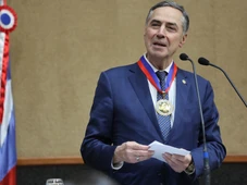 Imagem - Luís Roberto Barroso recebe título de Cidadão Baiano na Alba
