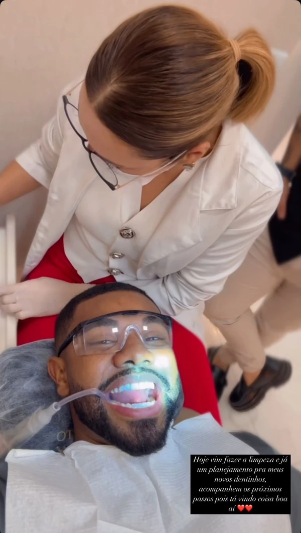 Davi Brito revela que terá novos visual nos dentes