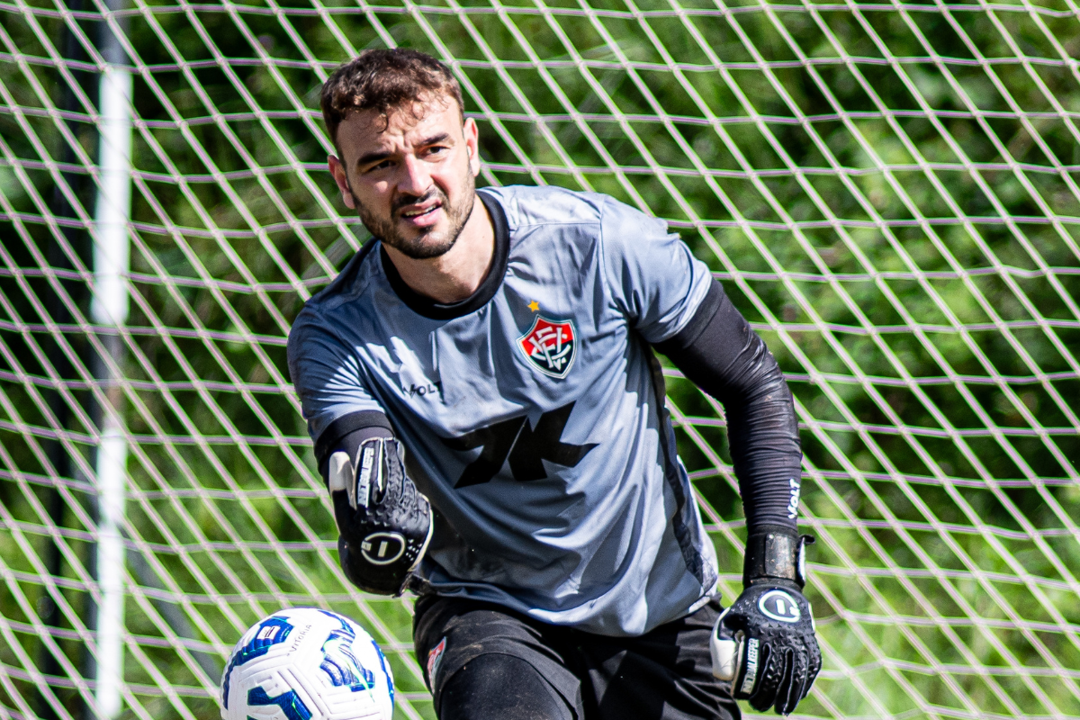 Gabriel Vasconcelos estava emprestado ao Sport por Victor Ferreira/EC Vitória