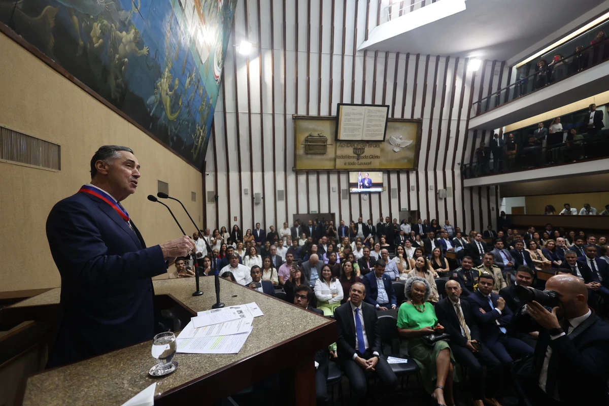 Luís Roberto Barroso na Alba por Marina Silva/CORREIO