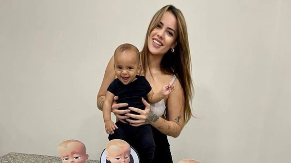 Maiara Quiderolly e o filho por Reprodução/Redes Sociais 