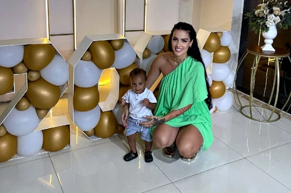 Maiara Quiderolly, mãe de um dos filhos de Jô por Reprodução/Redes Sociais 