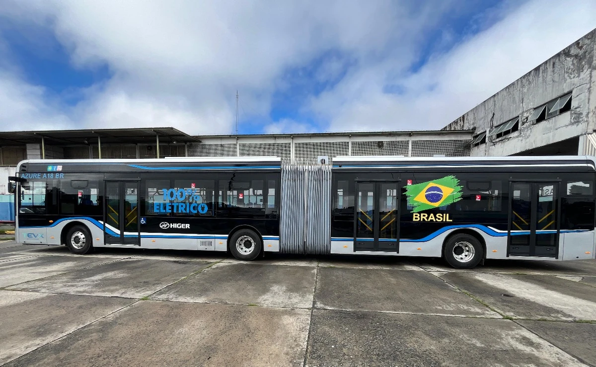 Ônibus tem capacidade para 130 passageiros por Divulgação/Semob