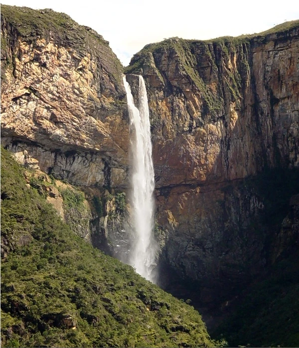 5º lugar - Cachoeira do Tabuleiro (MG) por Divulgação