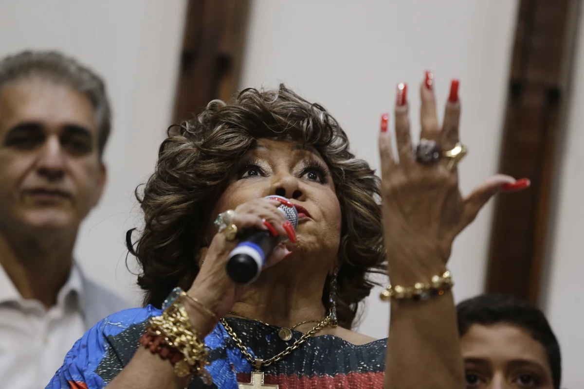 Alcione recebe título de cidadã baiana por Arisson Marinho/CORREIO
