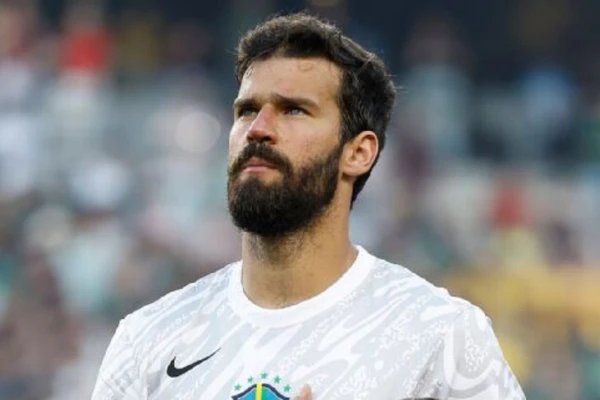 Alisson Becker (Liverpool)  por Rafael Ribeiro (CBF) 