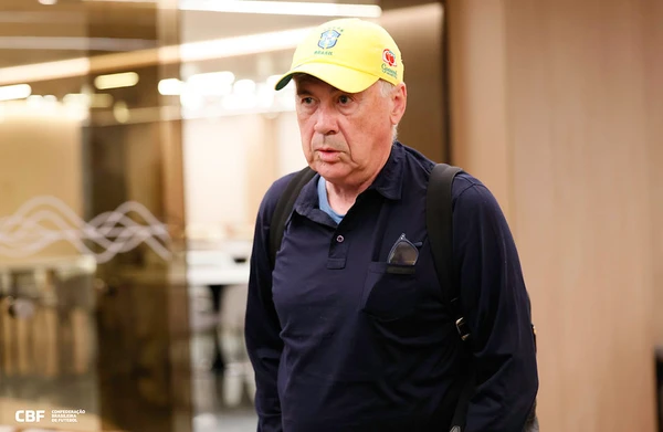 Chegada de Ancelotti ao Rio