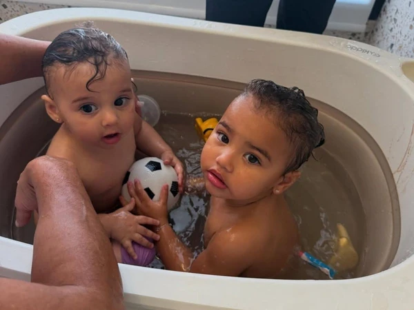 Helena e Mavie por Reprodução