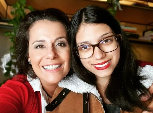 Adriana Araújo por Reprodução