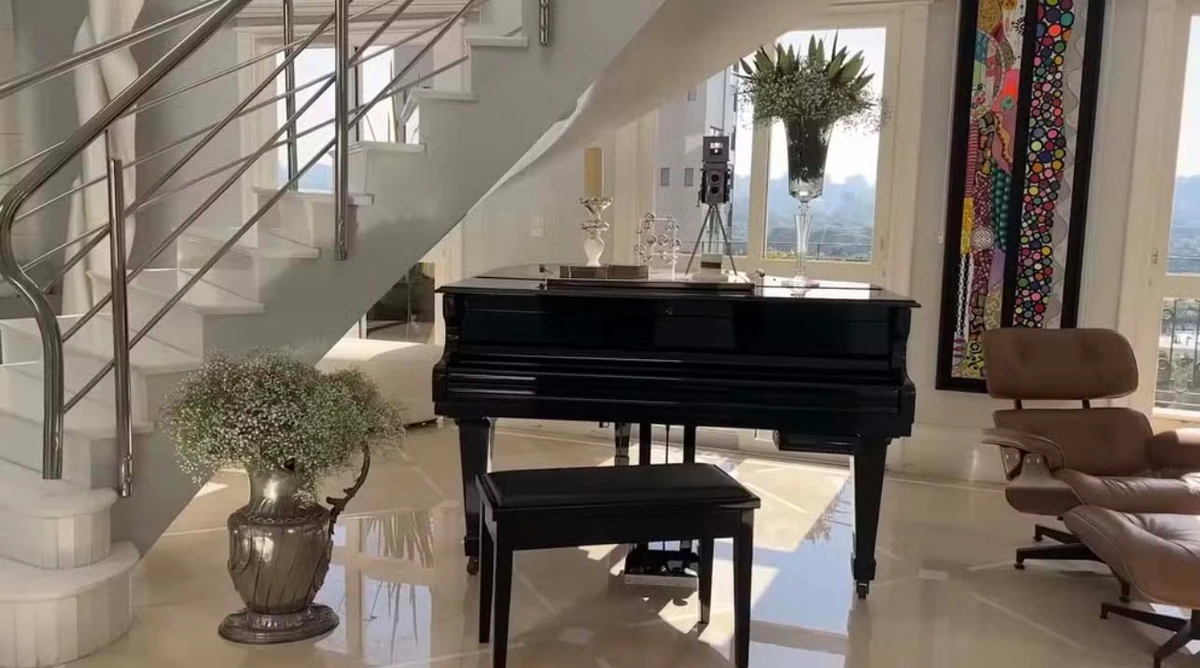 Casa de Ana Hickmann e Edu Guedes por Reprodução/YouTube