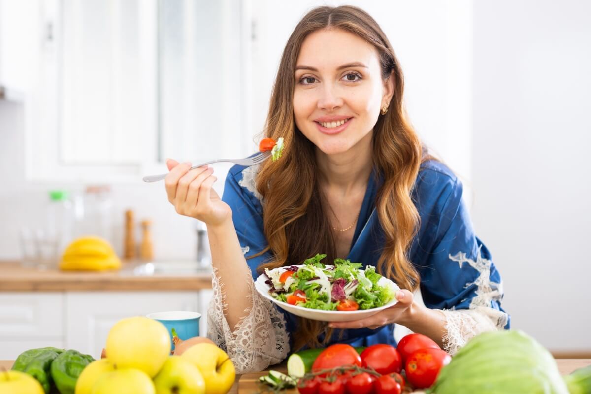 Uma alimentação balanceada favorece a fertilidade (Imagem: Caftor | Shutterstock)
