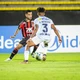 Imagem - Matheuzinho define chances perdidas como motivo de eliminação do Vitória: 'A gente não matou o jogo'