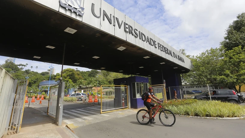 Imagem - Ufba abre concurso para professor nesta terça (5) com salários de até R$ 8 mil