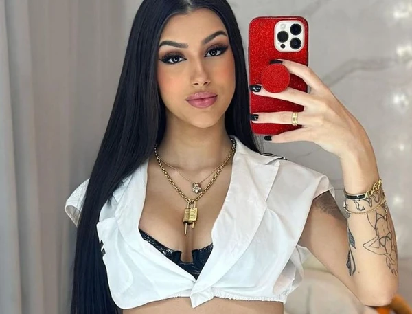 Bia Miranda por Reprodução