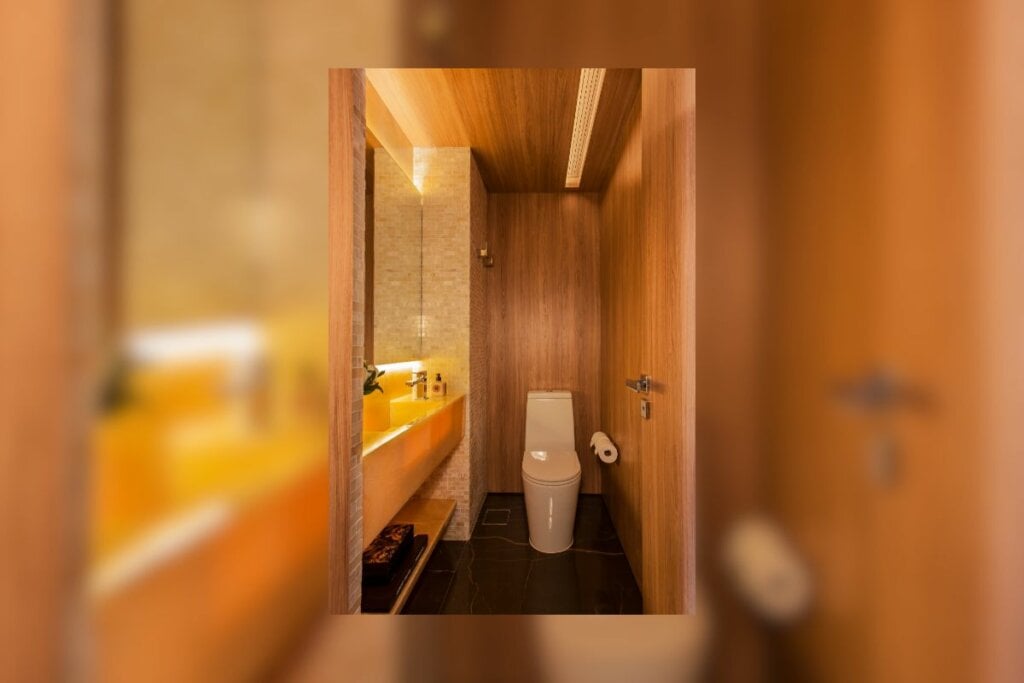 A luz branca pode ser combinada com iluminação quente para trazer mais conforto (Projeto: Dantas & Passos Arquitetura | Imagem: Eduardo Pozella)