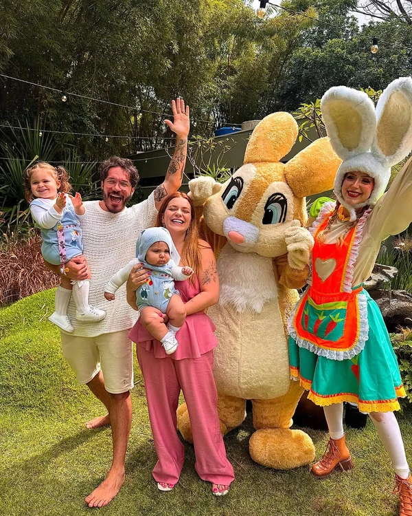 Eliezer, Viih Tube e filhos por Reprodução/Instagram