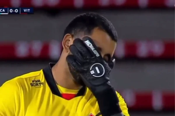 Erro de Lucas Arcanjo custou a eliminação do Vitória na Sul-Americana