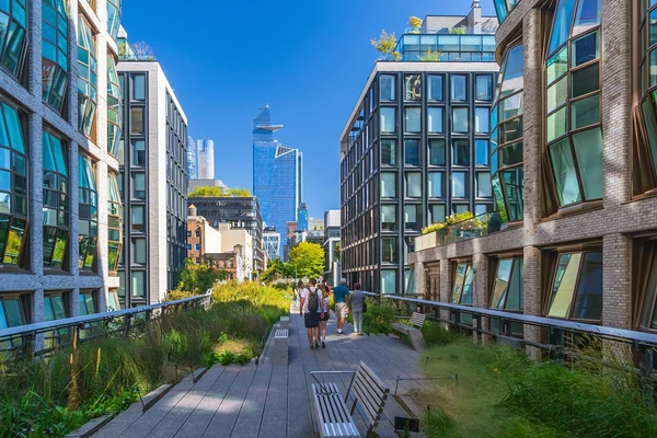 High Line Park, em Nova York por Shutterstock