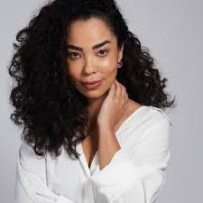 Micheli Machado por Reprodução