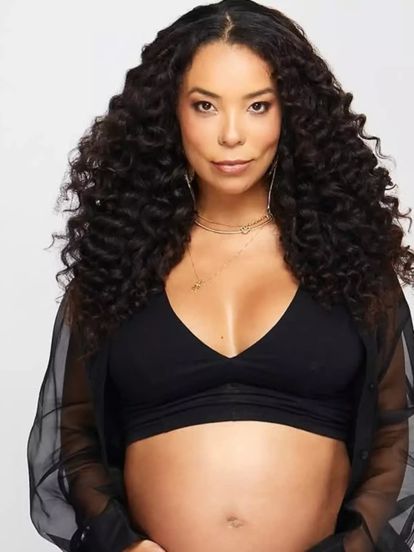 Micheli Machado por Reprodução