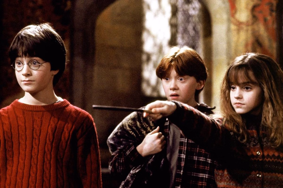 Os atores Daniel Radcliffe, Emma Watson e Rupert Grant   por Reprodução
