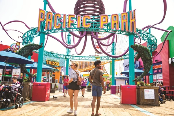 Pacific Park on the Santa Monica Pier, na Califórnia por Brand USA/Divulgação