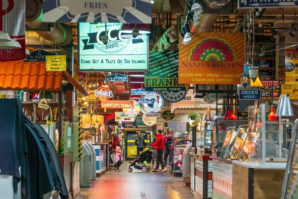 Reading Terminal Market, na Filadélfia por f11photo / Shutterstock.com