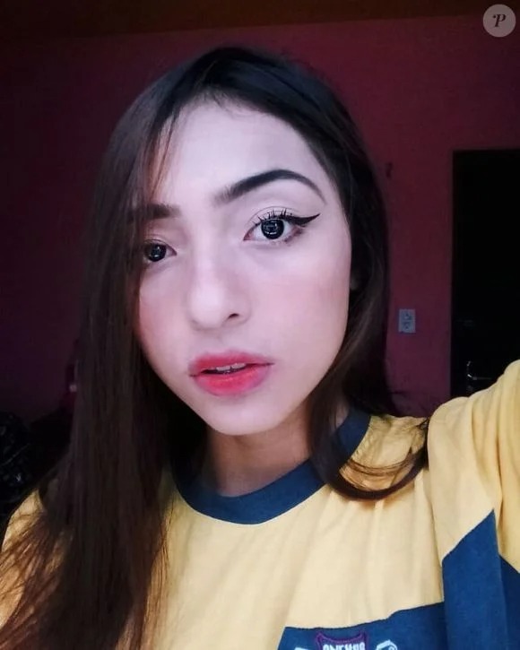 Ruivinha de Marte ganha 15kg e mostra antes e depois: 'Eu calei a boca de muita gente'      por Reprodução/Redes Sociais    