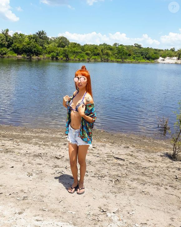 Ruivinha de Marte ganha 15kg e mostra antes e depois: 'Eu calei a boca de muita gente'     por Reprodução/Redes Sociais   
