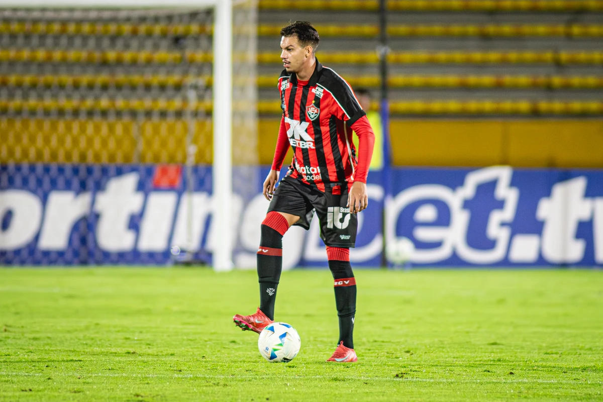 Zé Marcos em Universidad Católica x Vitória, pela Copa Sul-Americana por Victor Ferreira/EC Vitória