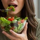 Imagem - Conheça o vegetal esquecido na horta que ajuda no emagrecimento e na digestão