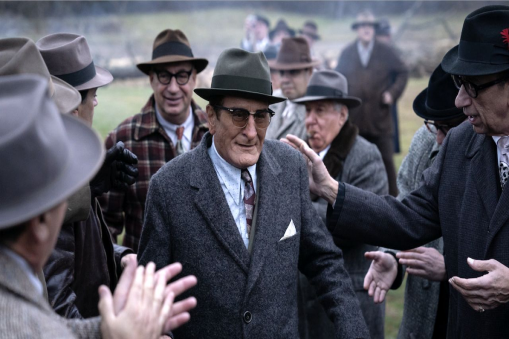 O filme &#8220;The Alto Knights: Máfia e Poder&#8221; retrata a história real de dois dos mais poderosos chefes da máfia ítalo-americana (Imagem: Reprodução digital | Max)